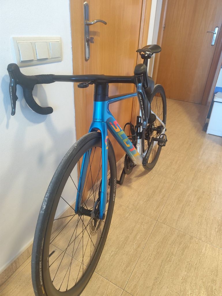 Used Scott Addict RC Shimano Dura Ace Di2 2021 Road & Gravel, Blue — image 2 of 9