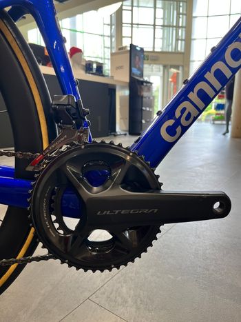 Used Cannondale SuperSix EVO Crb 2 Sonic Blue 2024-2025 2024 Road & Gravel — image 7 of 11