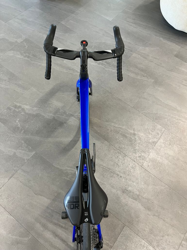 Used Cannondale SuperSix EVO Crb 2 Sonic Blue 2024-2025 2024 Road & Gravel — image 5 of 11