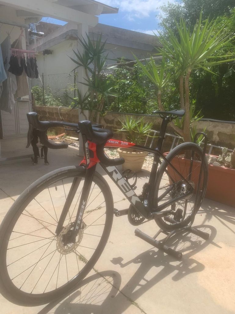 Used Trek Émonda SLR 9 2023 2023 Road & Gravel — image 9 of 10