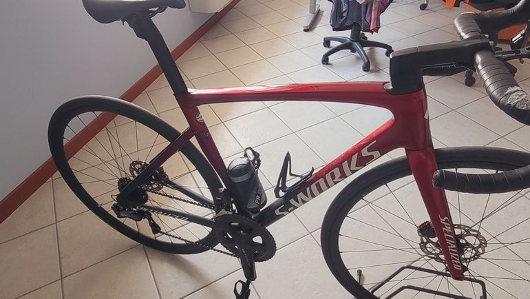 Used Specialized Tarmac SL7 Pro - Ultegra Di2 2023 2023 Road & Gravel, Red — image 2 of 3
