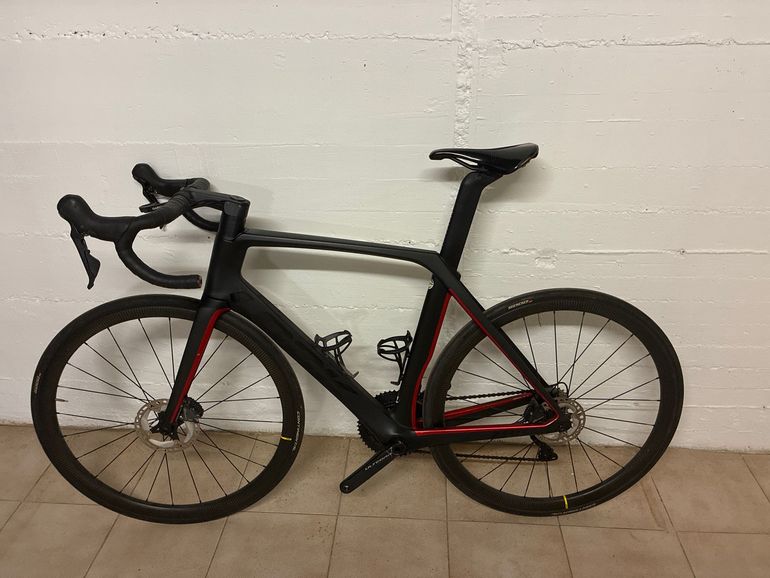 Used Look 795 BLADE R38D Black Metallic Red Mat Glossy 2022 2022 Road & Gravel, Black — image 1 of 5