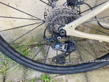 Used Cannondale Topstone Carbon 3 2024 2024 Road & Gravel, Light Gray — image 4 of 5