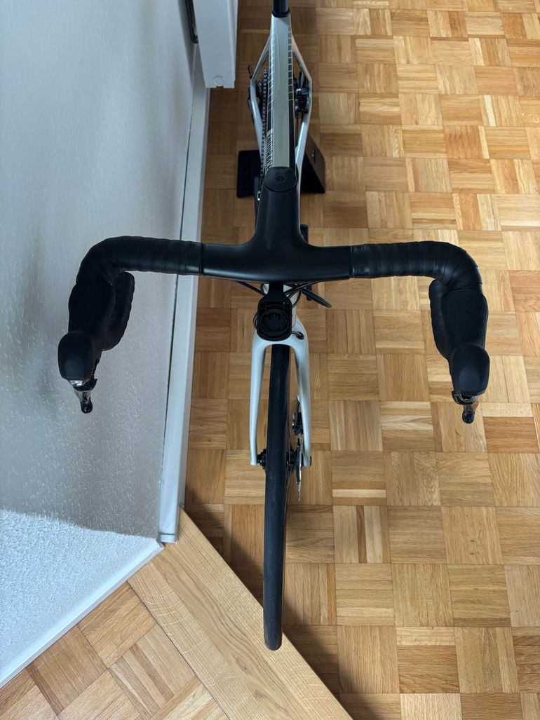 Used Canyon Endurace CF SL 8 2024 2024 Road & Gravel — image 5 of 13