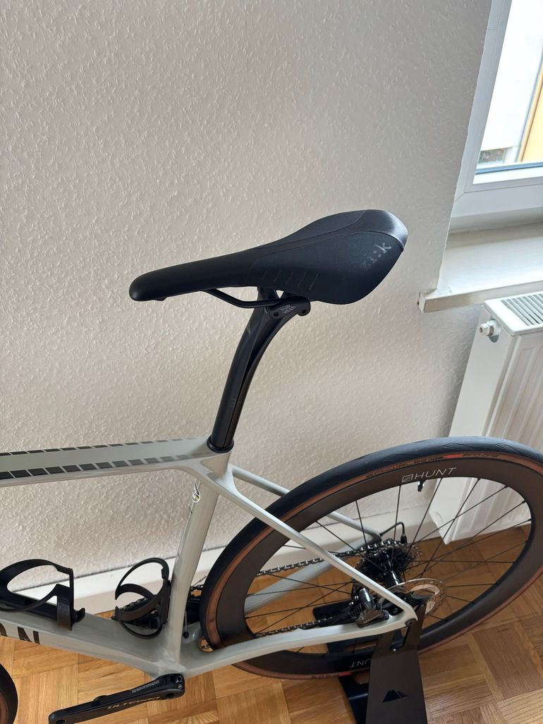 Used Canyon Endurace CF SL 8 2024 2024 Road & Gravel — image 3 of 13