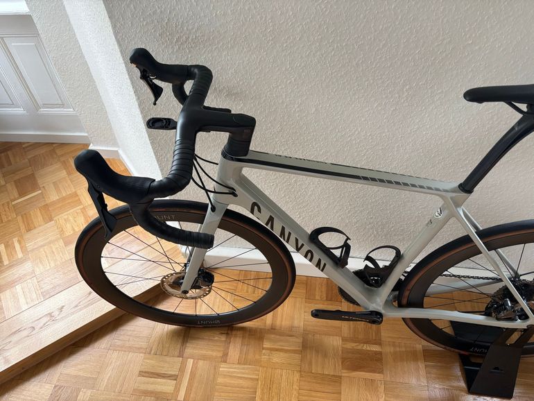 Used Canyon Endurace CF SL 8 2024 2024 Road & Gravel — image 6 of 13