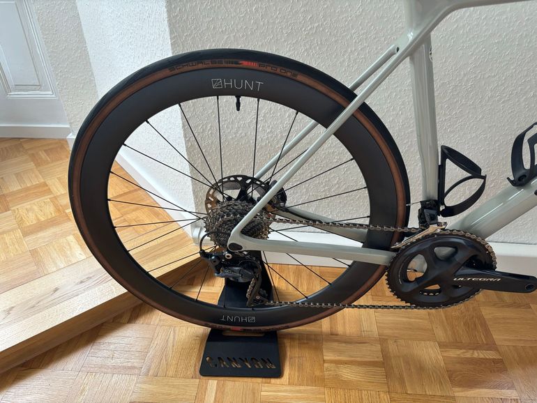 Used Canyon Endurace CF SL 8 2024 2024 Road & Gravel — image 10 of 13
