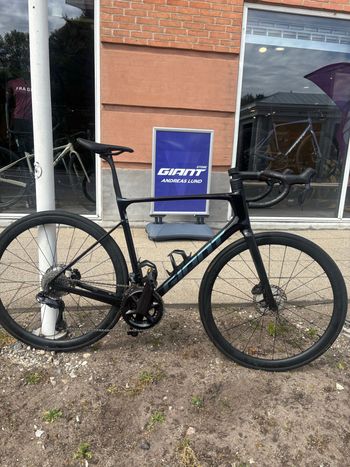 Used Giant Defy Advanced Pro 0 2024 2024 Road & Gravel