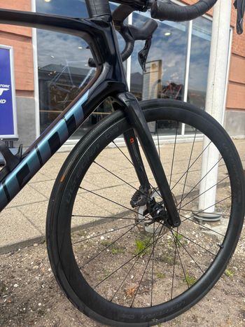 Used Giant Defy Advanced Pro 0 2024 2024 Road & Gravel, Black — image 5 of 7
