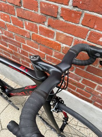 Used Pinarello Dogma Campagnolo Chorus 2024 Road & Gravel, Black — image 7 of 14