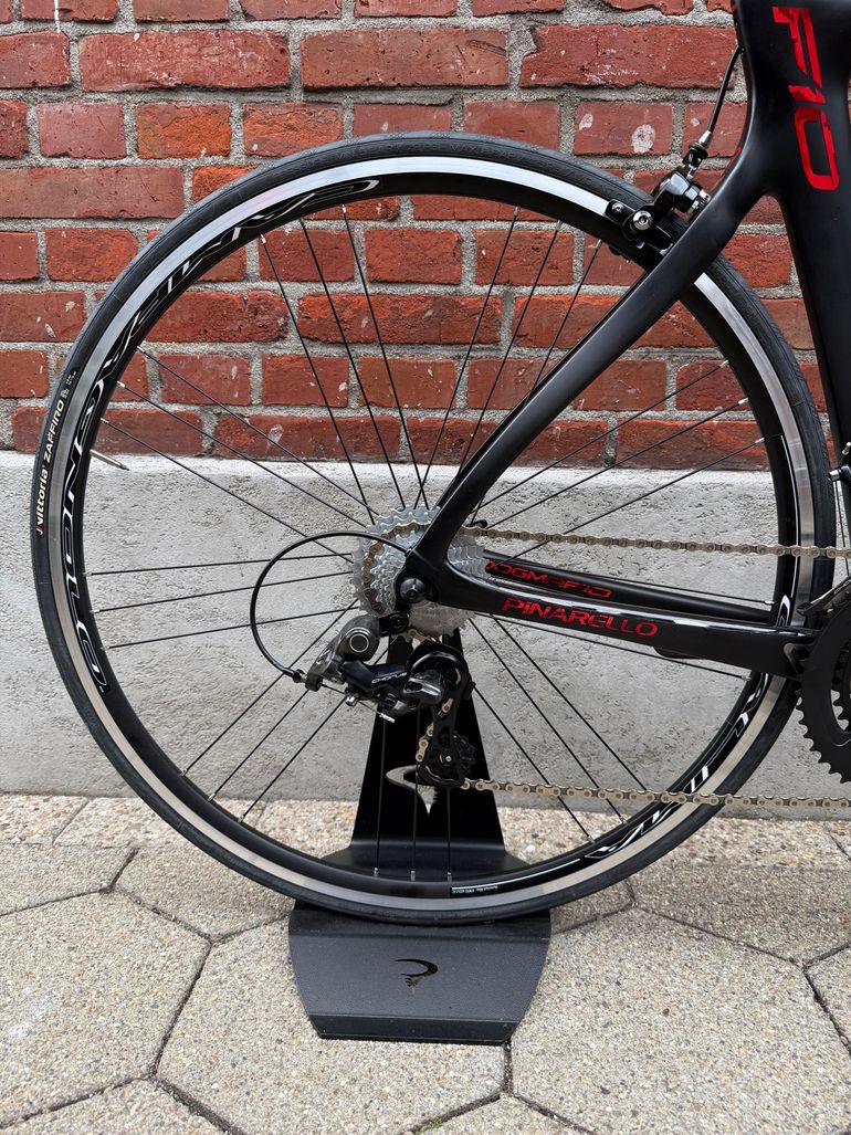 Used Pinarello Dogma Campagnolo Chorus 2024 Road & Gravel, Black — image 2 of 14