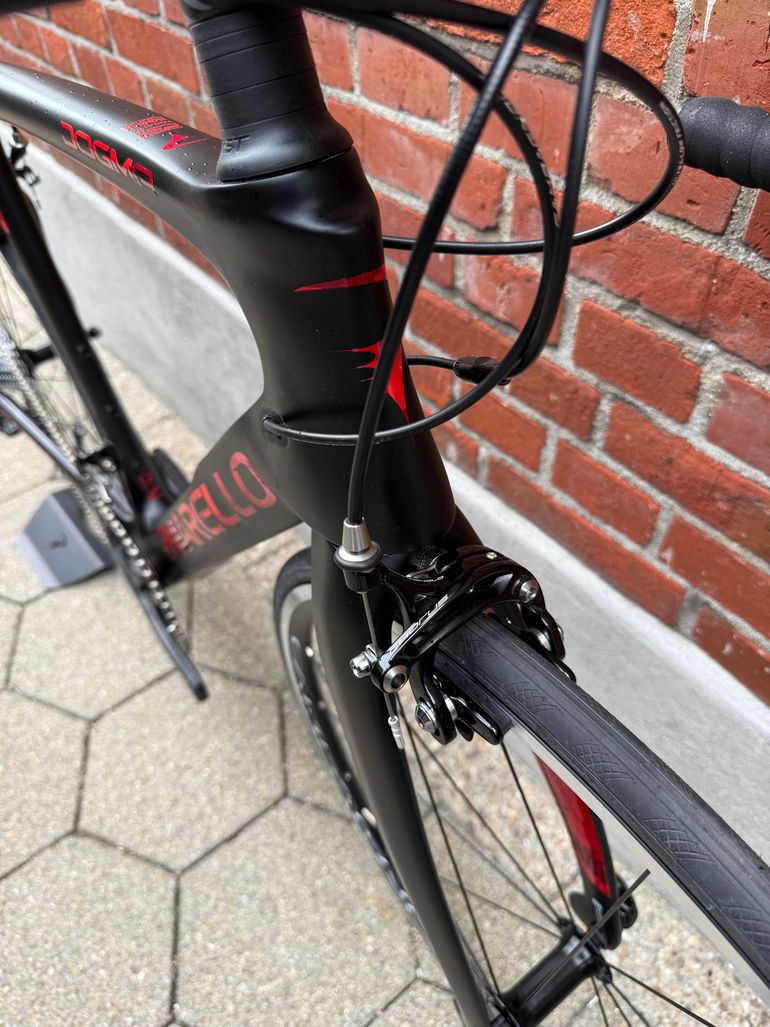 Used Pinarello Dogma Campagnolo Chorus 2024 Road & Gravel, Black — image 6 of 14