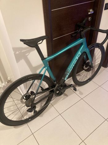 Used Bianchi Specialissima PRO Ultegra Di2 2025 2025 Road & Gravel, Green — image 9 of 24