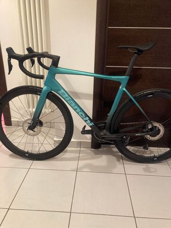 Used Bianchi Specialissima PRO Ultegra Di2 2025 2025 Road & Gravel, Green — image 2 of 24