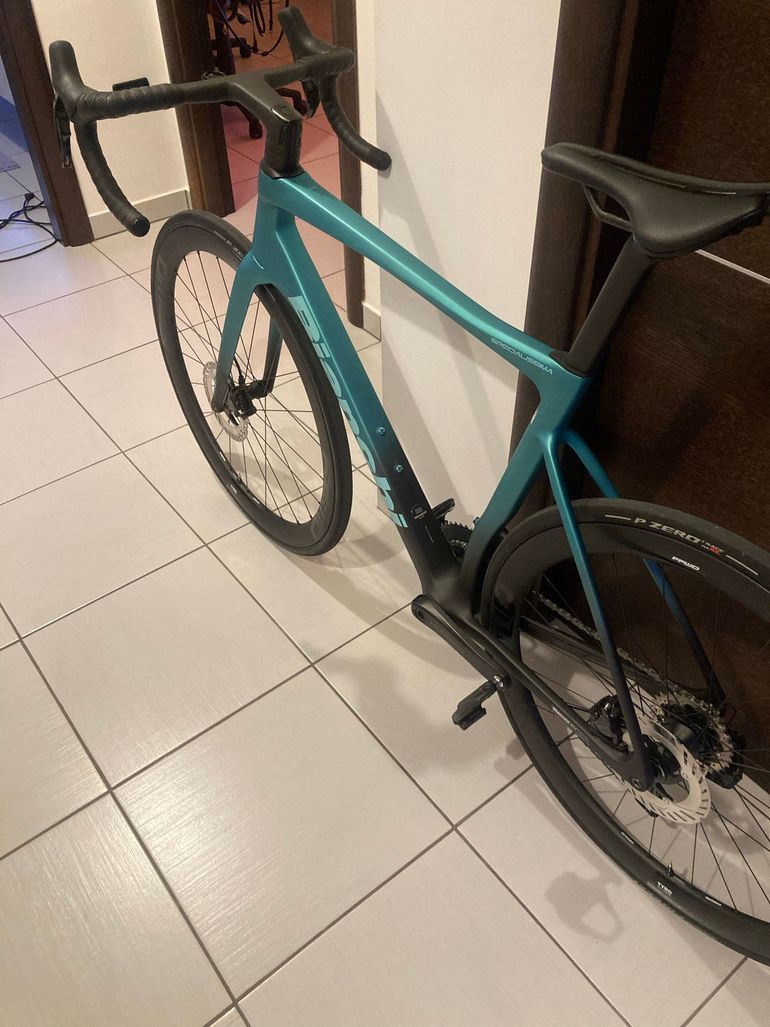 Used Bianchi Specialissima PRO Ultegra Di2 2025 2025 Road & Gravel, Green — image 15 of 24