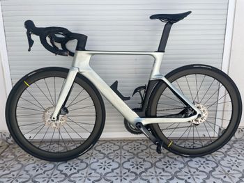 Used Orbea ORCA AERO M20LTD 2023 2023 Road & Gravel, Light Gray — image 3 of 4