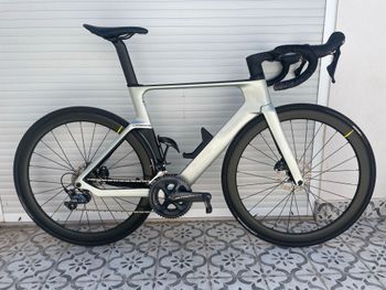 Used Orbea ORCA AERO M20LTD 2023 2023 Road & Gravel, Light Gray — image 2 of 4