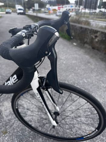 Used Cannondale Synapse Carbon Tiagra 2017 2017 Road & Gravel, Weiß — image 7 of 9