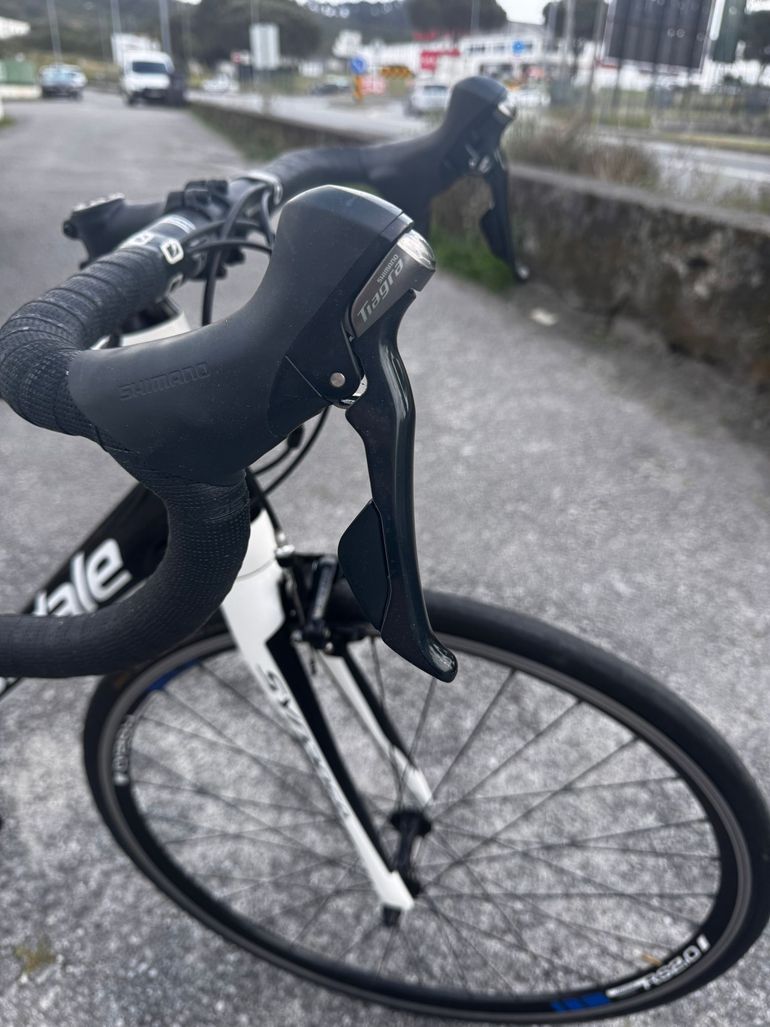 Used Cannondale Synapse Carbon Tiagra 2017 2017 Road & Gravel, Weiß — image 7 of 9