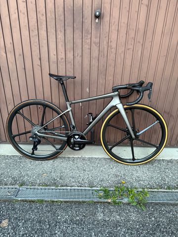 Used Enve Melee 2024 2024 Road & Gravel, Light Gray — image 1 of 7