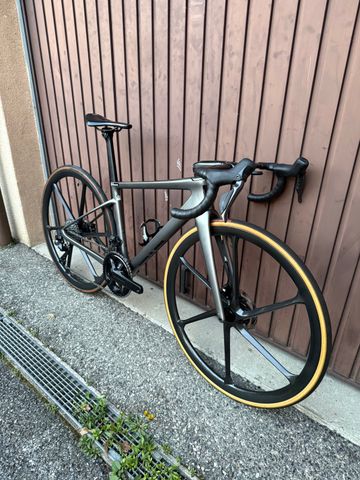 Used Enve Melee 2024 2024 Road & Gravel, Light Gray — image 2 of 7