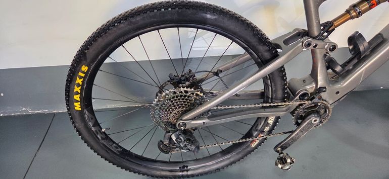 Used BH iLYNX RACE CARBON PRO 7.9 2022 2022 Mountainbike, Light Gray, 29 — image 2 of 7