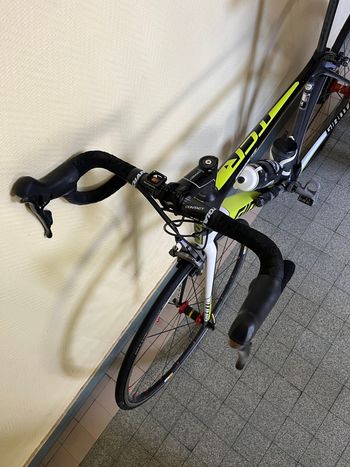 Used Giant Giant TCR Advanced Pro 1 Ultegra 2018 Road & Gravel, Black — image 2 of 3