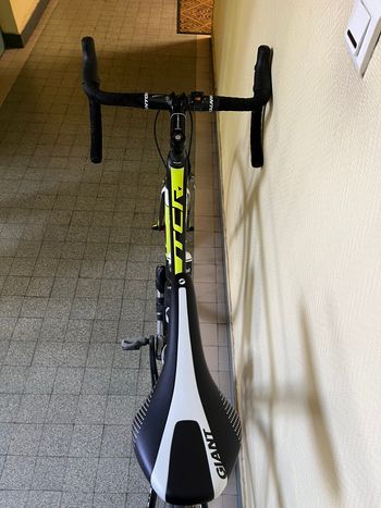 Used Giant Giant TCR Advanced Pro 1 Ultegra 2018 Road & Gravel, Black — image 3 of 3