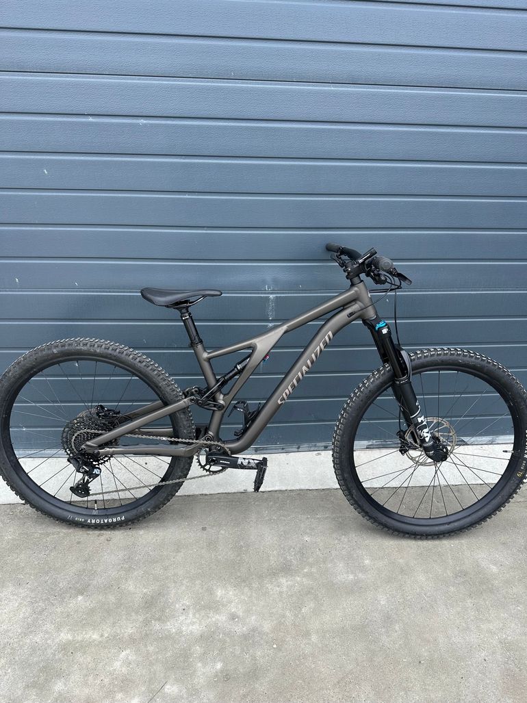 Used Specialized Stumpjumper Comp Alloy - SRAM NX Eagle, Fox Rhyhm 2022 2022 Mountainbike, Green, 29 — image 1 of 4