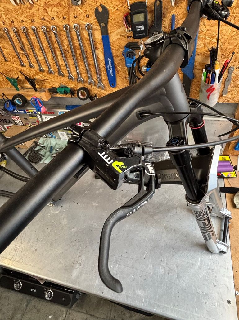 Used Specialized Fuse Comp 29 2023 Frameset 2023 Mountainbike, Hellgrau, 29 — image 2 of 3