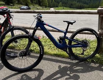 Used Lapierre E-Zesty AM 9.4 2024 2024 Mountainbike, Blue, 29 — image 2 of 4
