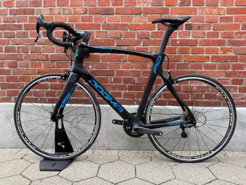 Used Pinarello Dogma Campagnolo Chorus 2024 Road & Gravel, Black — image 11 of 14