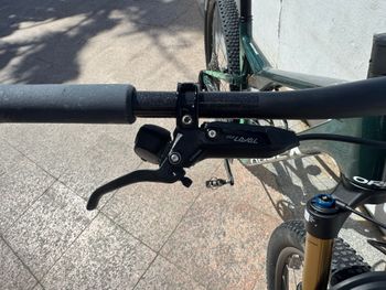 Used Orbea OIZ M-TEAM AXS 2024 2024 Mountainbike, Green, 29 — image 4 of 12