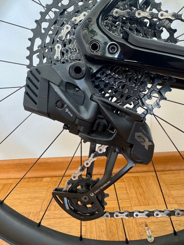 Used Specialized Diverge Expert 2022 2022 Road & Gravel, Blue — image 4 of 12
