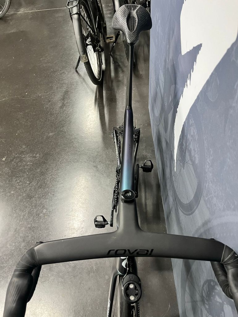 Used Specialized S-Works Tarmac SL8 - Shimano Dura-Ace Di2 2024 2024 Road & Gravel, Black — image 6 of 7
