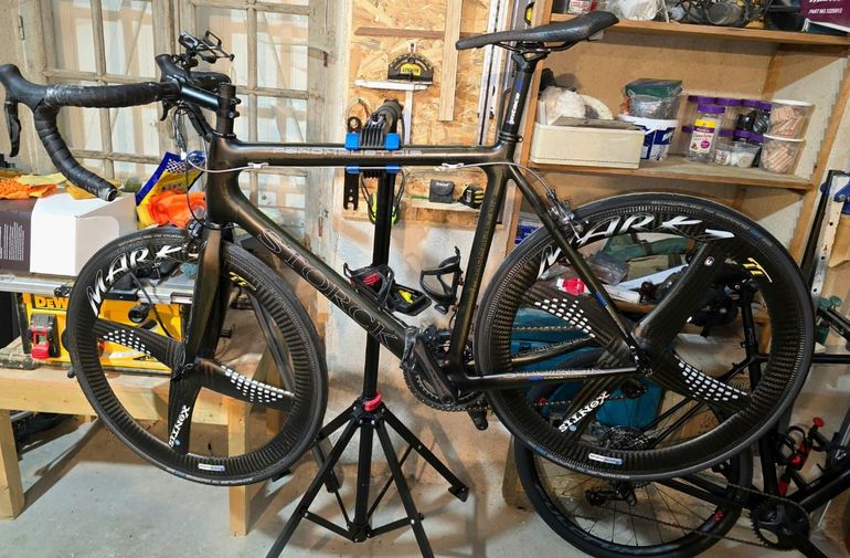 Used Storck Storck Fenomalist Di2 Carbon Aero Road Bike 2005 Road & Gravel, Black — image 3 of 11