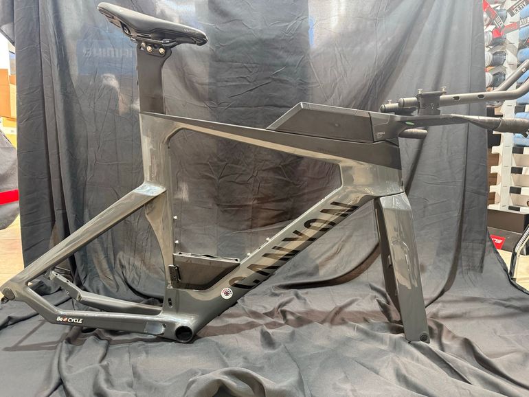 Used Canyon Speedmax CF 8 Di2 2026 Frameset 2026 Road & Gravel, Light Gray — image 1 of 6