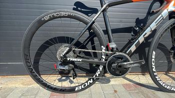Used Trek Émonda SL 7 2024 Road & Gravel, Orange — image 3 of 7