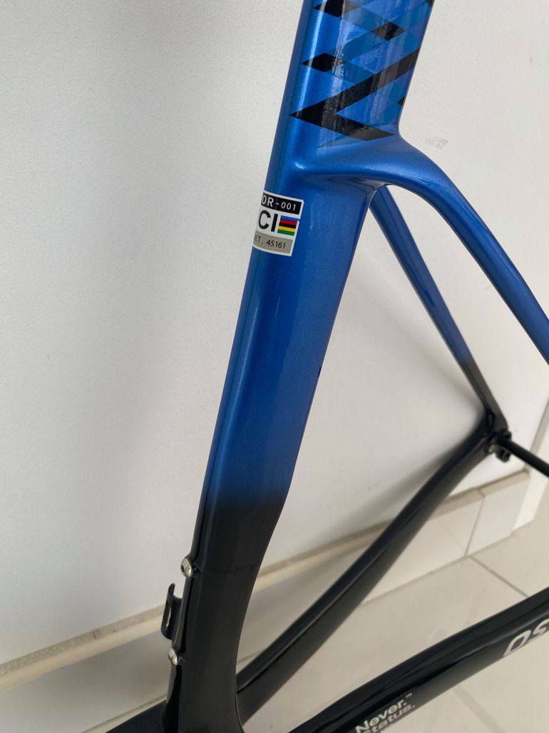 Used Factor OSTRO VAM 2.0 ICON BLUE REPLICA TEAM PRO Frameset 2025 Road & Gravel — image 6 of 9