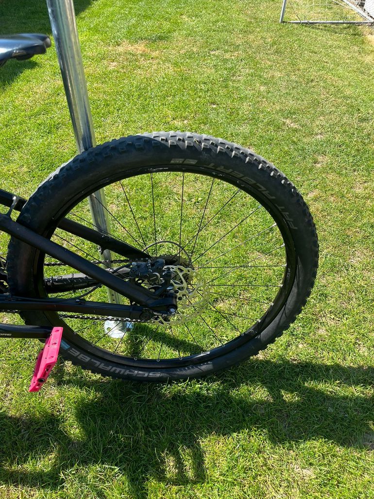 Used Canyon Nerve AL 6.0 2016 Mountainbike, Black — image 9 of 9