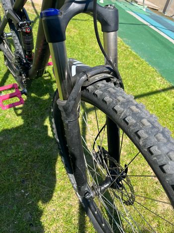 Used Canyon Nerve AL 6.0 2016 Mountainbike, Black — image 8 of 9