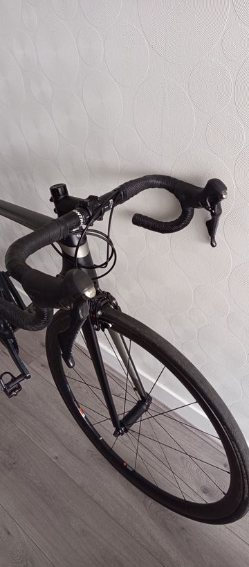 Trek Émonda SL 6 Pro 2018 2018 Road & Gravel usato, Nero — immagine 5 di 5