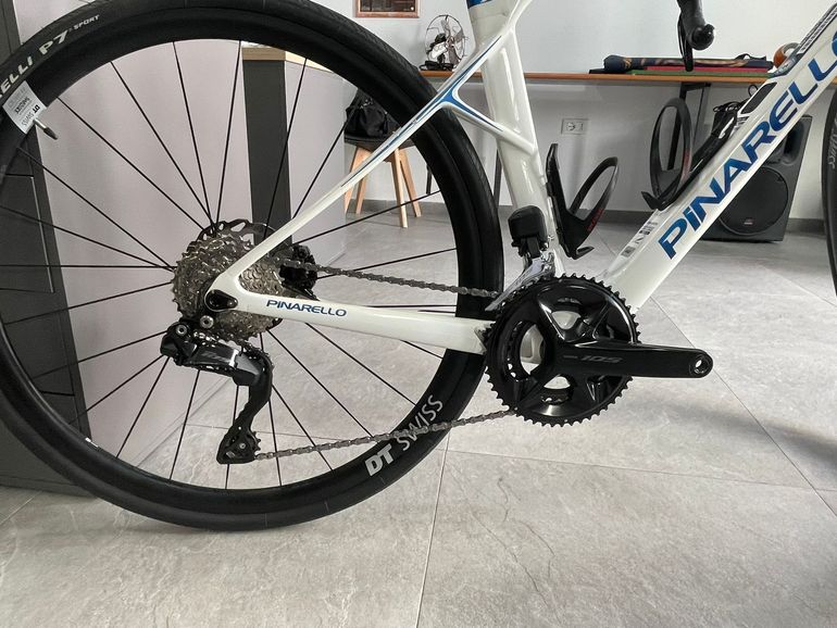 Used Pinarello X5 SHIMANO 105 Di2 2025 2025 Road & Gravel — image 5 of 8