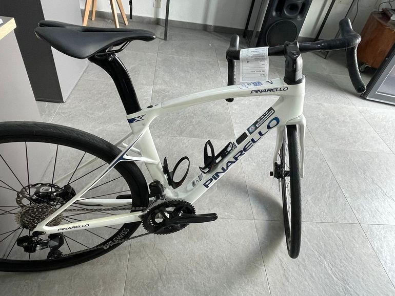 Used Pinarello X5 SHIMANO 105 Di2 2025 2025 Road & Gravel — image 6 of 8