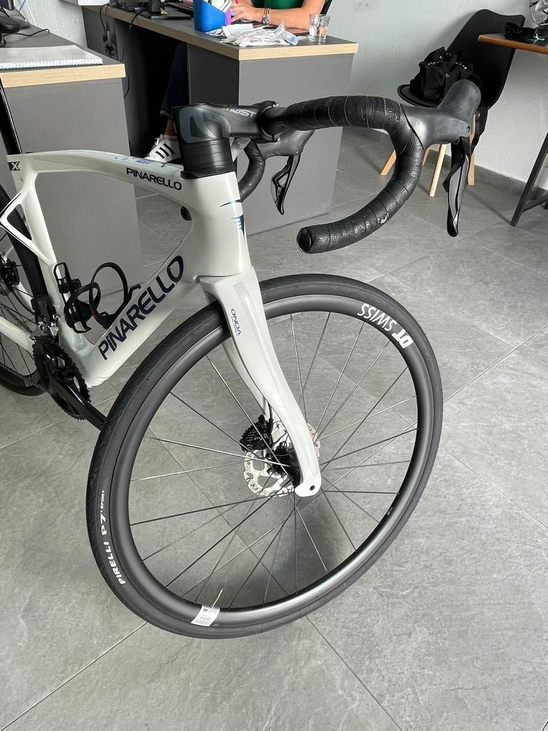 Used Pinarello X5 SHIMANO 105 Di2 2025 2025 Road & Gravel — image 7 of 8
