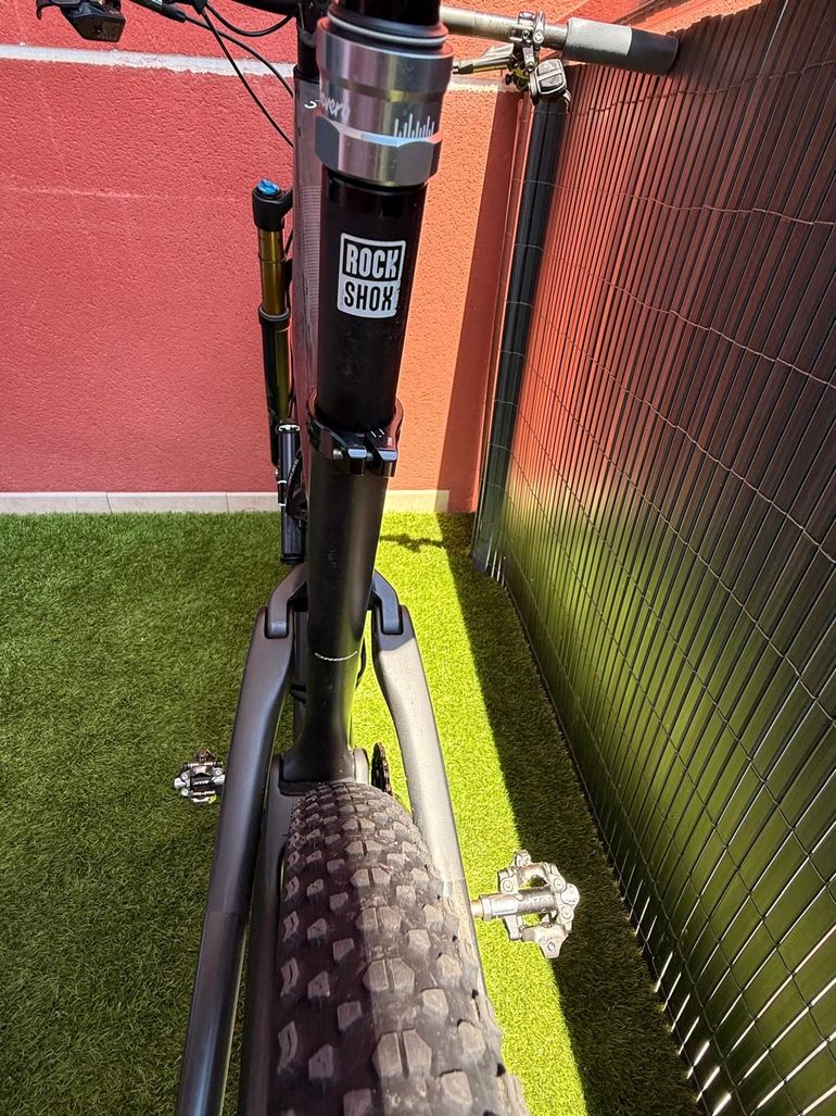 Used Orbea OIZ OMX+FOX I-LINE FLOAT SL REMOTE 2024 2024 Mountainbike — image 3 of 21