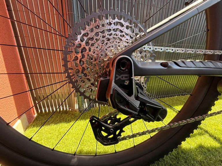 Used Orbea OIZ OMX+FOX I-LINE FLOAT SL REMOTE 2024 2024 Mountainbike — image 9 of 21