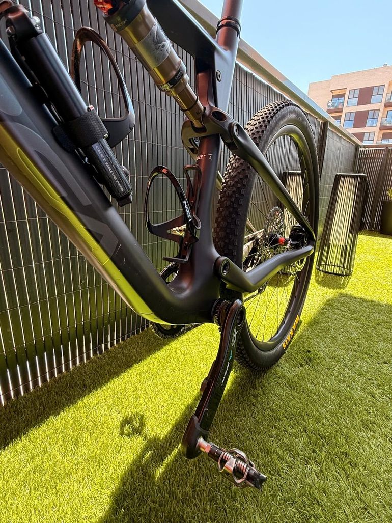 Used Orbea OIZ OMX+FOX I-LINE FLOAT SL REMOTE 2024 2024 Mountainbike — image 5 of 21