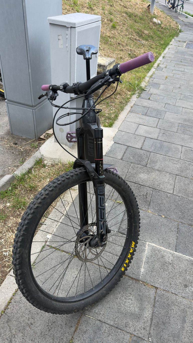 Used Giant Reign E+ 2, 2022 2022 Mountainbike — image 10 of 10