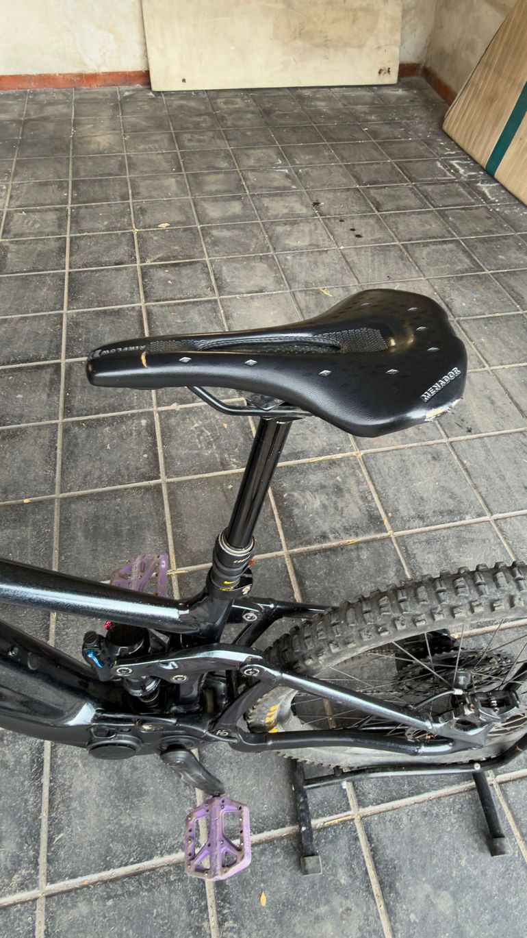 Used Giant Reign E+ 2, 2022 2022 Mountainbike — image 8 of 10